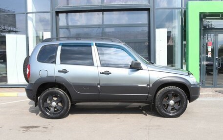 Chevrolet Niva I рестайлинг, 2015 год, 849 000 рублей, 6 фотография