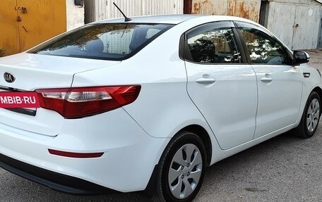 KIA Rio III рестайлинг, 2013 год, 825 000 рублей, 4 фотография