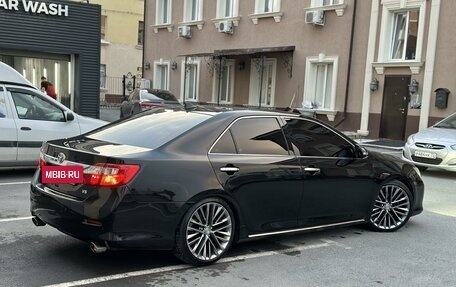 Toyota Camry, 2012 год, 2 300 000 рублей, 4 фотография