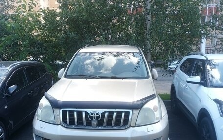 Toyota Land Cruiser Prado 120 рестайлинг, 2006 год, 2 500 000 рублей, 3 фотография