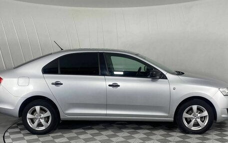 Skoda Rapid I, 2015 год, 950 000 рублей, 4 фотография