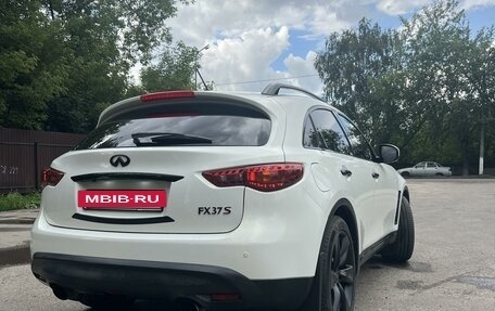 Infiniti FX II, 2010 год, 1 900 000 рублей, 6 фотография