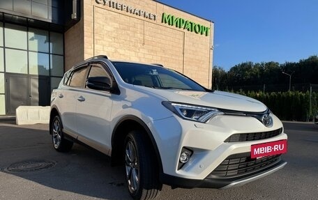 Toyota RAV4, 2019 год, 2 980 000 рублей, 3 фотография