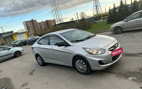 Hyundai Solaris II рестайлинг, 2013 год, 480 000 рублей, 2 фотография