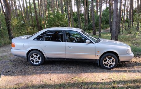 Audi A6, 1994 год, 550 000 рублей, 2 фотография