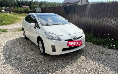 Toyota Prius, 2010 год, 1 450 000 рублей, 3 фотография