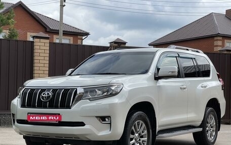 Toyota Land Cruiser Prado 150 рестайлинг 2, 2017 год, 4 620 000 рублей, 2 фотография