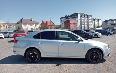 Volkswagen Jetta VI, 2013 год, 850 000 рублей, 6 фотография