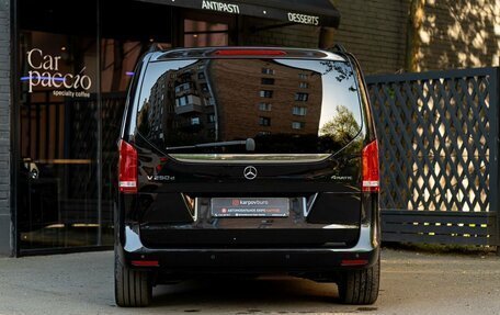 Mercedes-Benz V-Класс, 2019 год, 5 985 000 рублей, 4 фотография