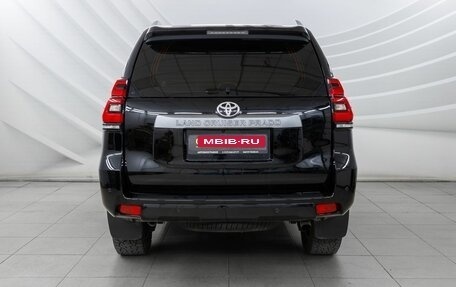 Toyota Land Cruiser Prado 150 рестайлинг 2, 2021 год, 6 048 000 рублей, 6 фотография