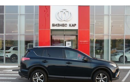 Toyota RAV4, 2018 год, 2 780 000 рублей, 4 фотография