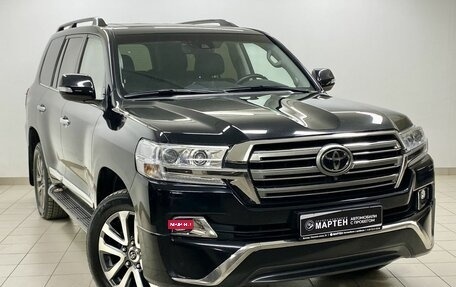 Toyota Land Cruiser 200, 2016 год, 7 895 000 рублей, 3 фотография