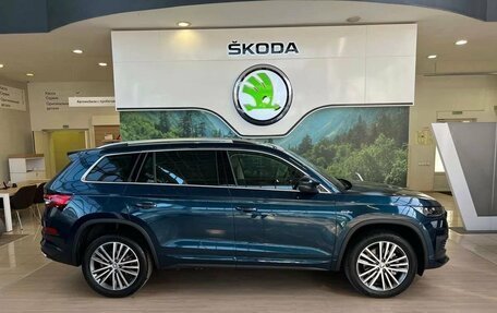 Skoda Kodiaq I, 2023 год, 6 090 000 рублей, 2 фотография