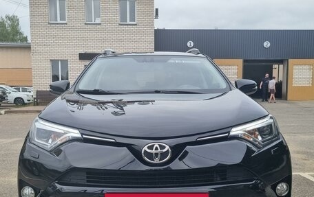 Toyota RAV4, 2019 год, 2 850 000 рублей, 2 фотография