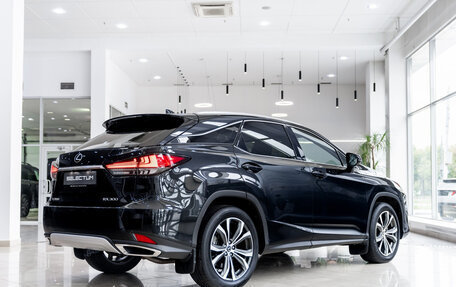 Lexus RX IV рестайлинг, 2019 год, 6 200 000 рублей, 10 фотография