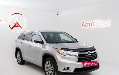 Toyota Highlander III, 2014 год, 3 195 000 рублей, 2 фотография