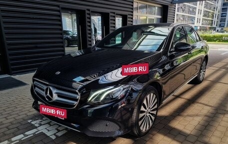 Mercedes-Benz E-Класс, 2018 год, 3 699 000 рублей, 3 фотография