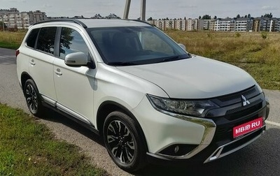 Mitsubishi Outlander III рестайлинг 3, 2021 год, 3 950 000 рублей, 1 фотография