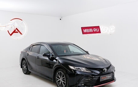 Toyota Camry, 2021 год, 3 795 000 рублей, 2 фотография