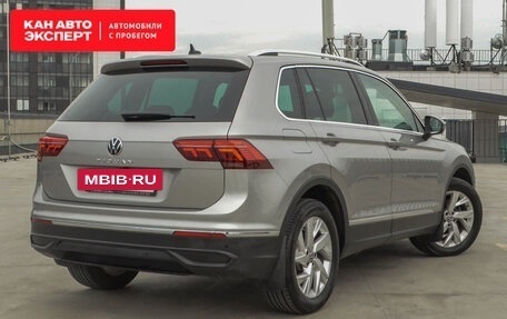 Volkswagen Tiguan II, 2021 год, 3 155 547 рублей, 2 фотография