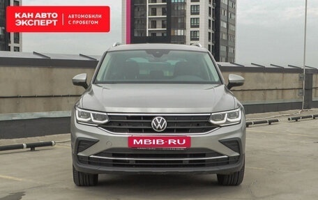 Volkswagen Tiguan II, 2021 год, 3 155 547 рублей, 3 фотография