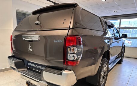 Mitsubishi L200 IV рестайлинг, 2019 год, 3 250 000 рублей, 7 фотография