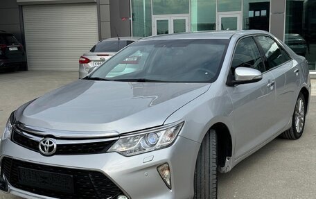 Toyota Camry, 2015 год, 1 700 000 рублей, 2 фотография