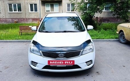 KIA cee'd I рестайлинг, 2010 год, 660 000 рублей, 2 фотография