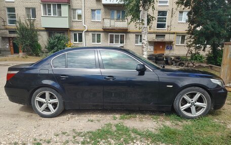 BMW 5 серия, 2004 год, 900 000 рублей, 2 фотография