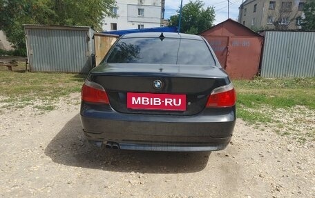 BMW 5 серия, 2004 год, 900 000 рублей, 4 фотография