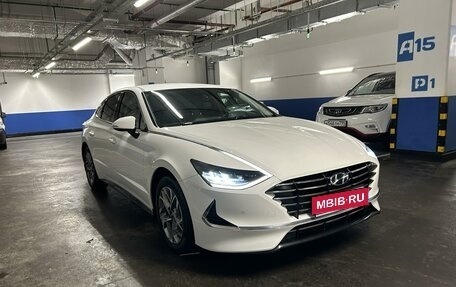 Hyundai Sonata VIII, 2021 год, 4 100 000 рублей, 4 фотография