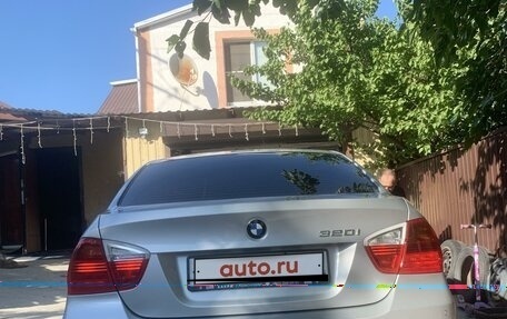 BMW 3 серия, 2006 год, 1 500 000 рублей, 2 фотография