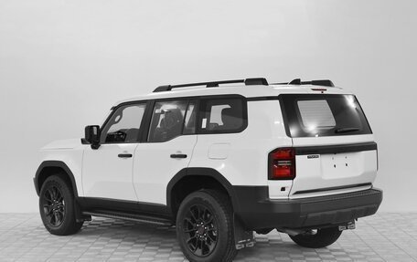 Toyota Land Cruiser Prado, 2024 год, 9 970 000 рублей, 4 фотография