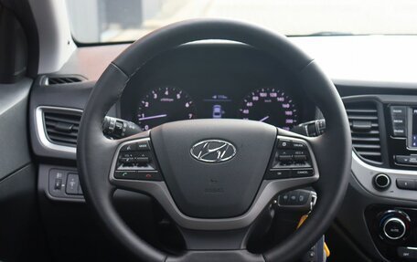 Hyundai Solaris II рестайлинг, 2018 год, 1 549 000 рублей, 7 фотография