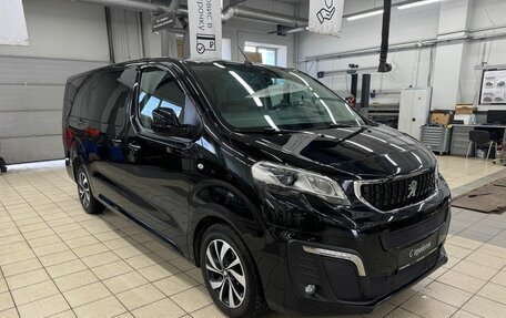 Peugeot Traveller I, 2021 год, 4 099 000 рублей, 3 фотография