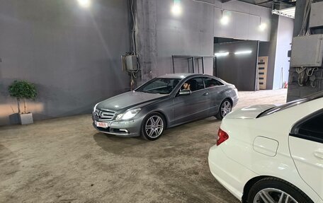 Mercedes-Benz E-Класс, 2009 год, 1 900 000 рублей, 5 фотография