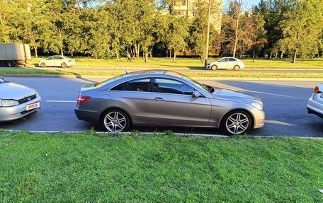 Mercedes-Benz E-Класс, 2009 год, 1 900 000 рублей, 8 фотография