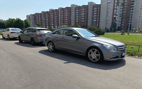 Mercedes-Benz E-Класс, 2009 год, 1 900 000 рублей, 11 фотография