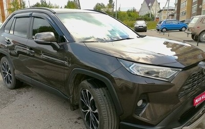 Toyota RAV4, 2021 год, 4 000 000 рублей, 1 фотография