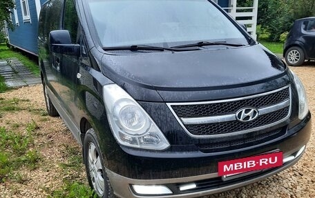 Hyundai Grand Starex Grand Starex I рестайлинг 2, 2015 год, 2 650 000 рублей, 2 фотография