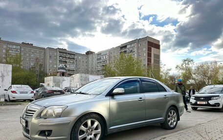 Toyota Avensis III рестайлинг, 2007 год, 750 000 рублей, 2 фотография