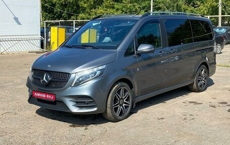 Mercedes-Benz V-Класс, 2019 год, 5 900 000 рублей, 1 фотография