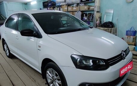 Volkswagen Polo VI (EU Market), 2013 год, 850 000 рублей, 1 фотография