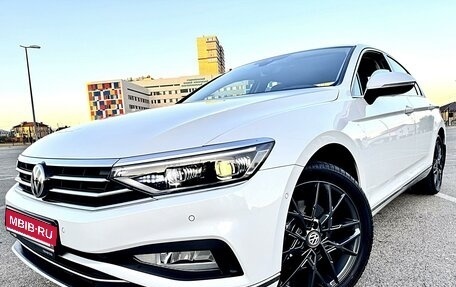 Volkswagen Passat B8 рестайлинг, 2020 год, 3 595 000 рублей, 1 фотография