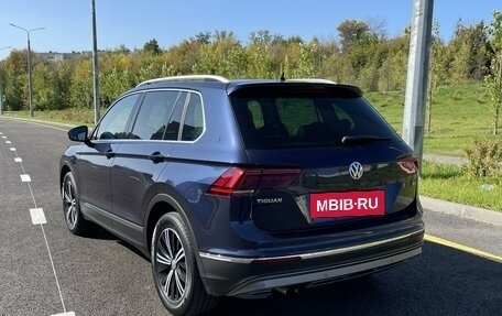 Volkswagen Tiguan II, 2018 год, 2 600 000 рублей, 8 фотография