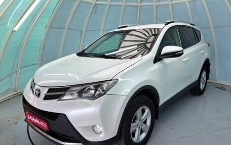 Toyota RAV4, 2015 год, 2 448 000 рублей, 1 фотография