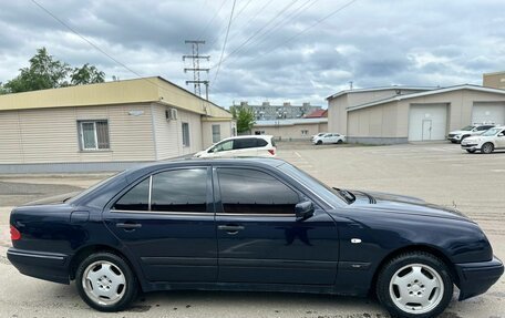 Mercedes-Benz E-Класс, 1997 год, 470 000 рублей, 11 фотография