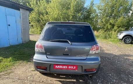 Mitsubishi Outlander III рестайлинг 3, 2003 год, 550 000 рублей, 4 фотография