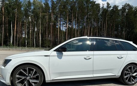 Skoda Superb III рестайлинг, 2018 год, 2 950 000 рублей, 3 фотография