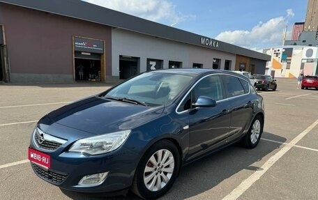 Opel Astra J, 2011 год, 670 000 рублей, 1 фотография